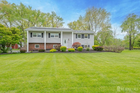 Homes For Sale - 455 Township Line Road<br/> Somerset County, Montgomery, NJ 08502