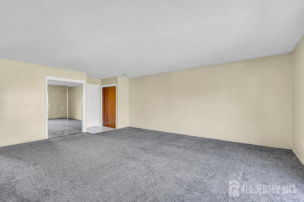 1613 Edison Glen Terrace, Edison, New Jersey image 5