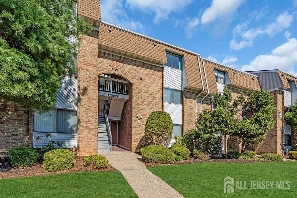 1613 Edison Glen Terrace, Edison, New Jersey image 2