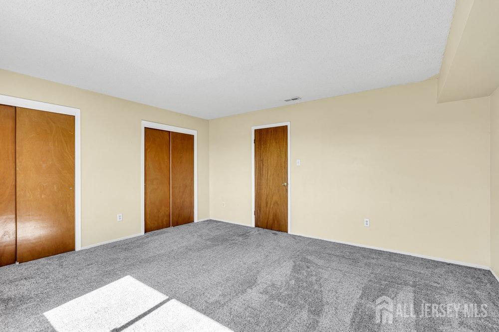 1613 Edison Glen Terrace, Edison, New Jersey image 15