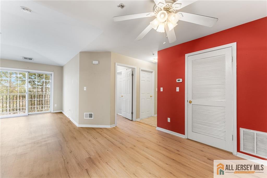 732 Waterford Drive, Edison, New Jersey image 8