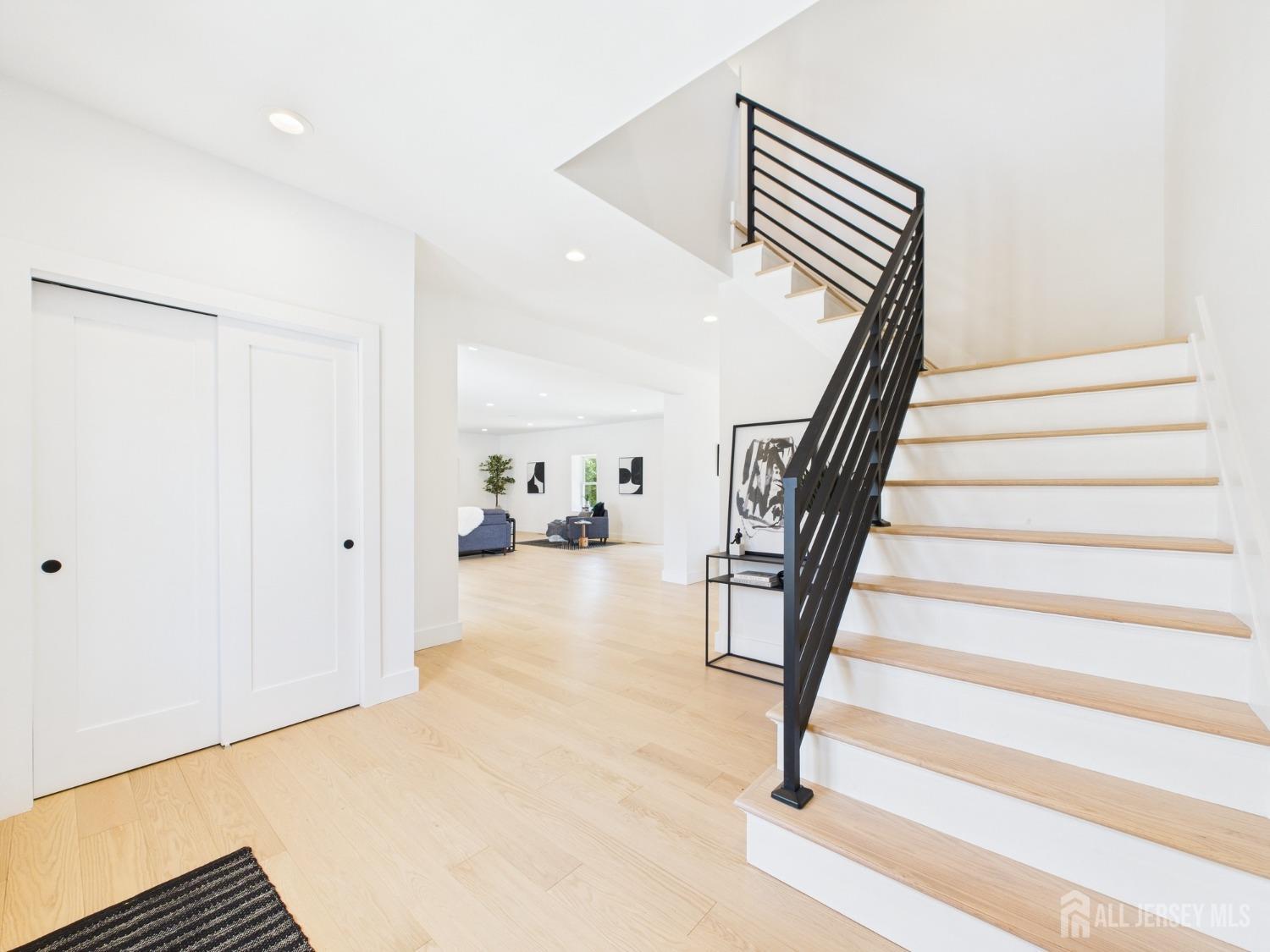 95 Tingley Lane, Edison, New Jersey image 9