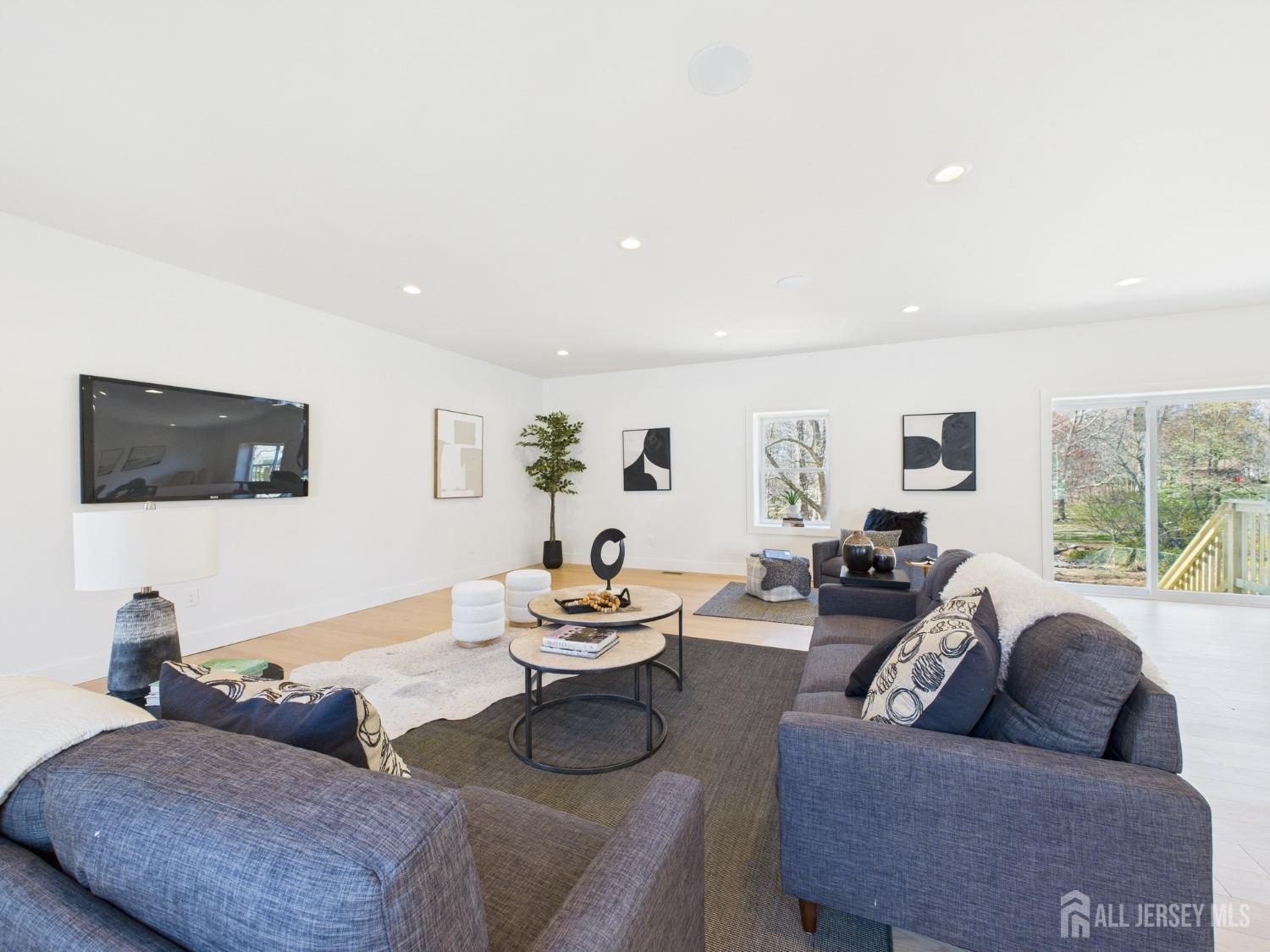 95 Tingley Lane, Edison, New Jersey image 16