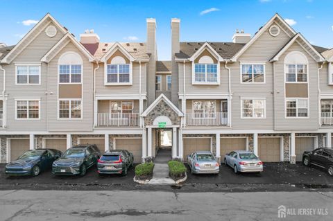 Condo For Sale - 21 Newburgh Drive<br/> Edison, NJ 08820