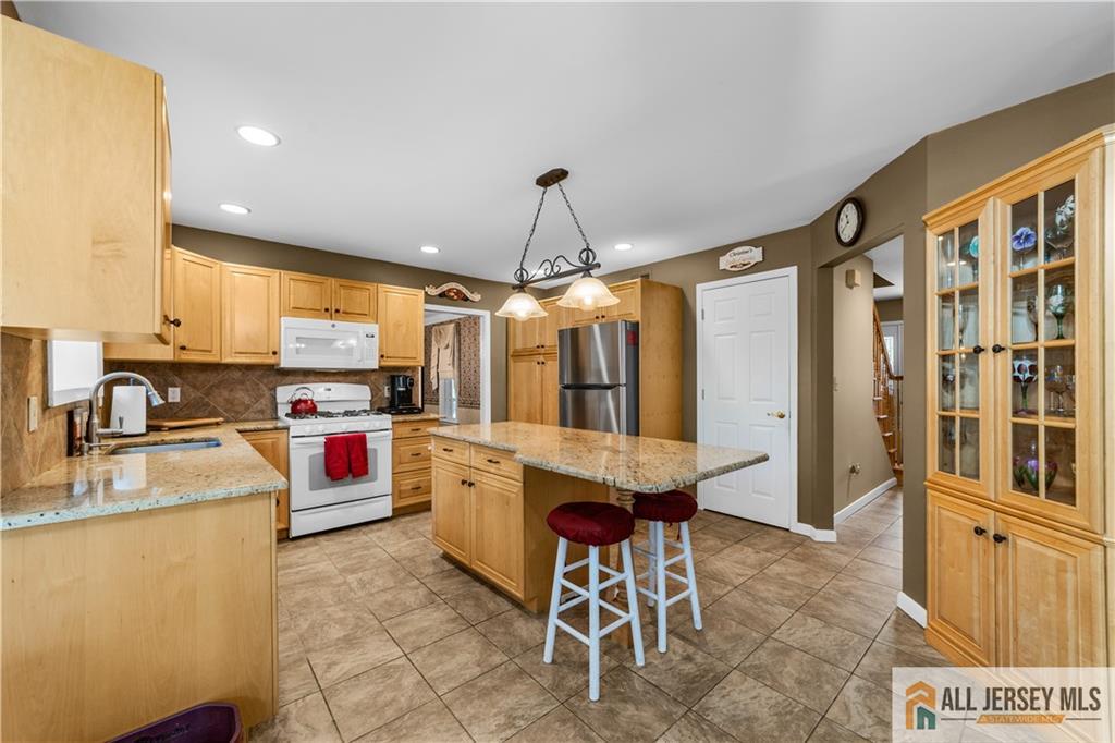 Monroe, New Jersey, 08831, United States, 5 Bedrooms Bedrooms, ,4 BathroomsBathrooms,Residential,Active,2041455