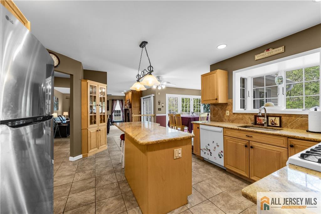 Monroe, New Jersey, 08831, United States, 5 Bedrooms Bedrooms, ,4 BathroomsBathrooms,Residential,Active,2041455
