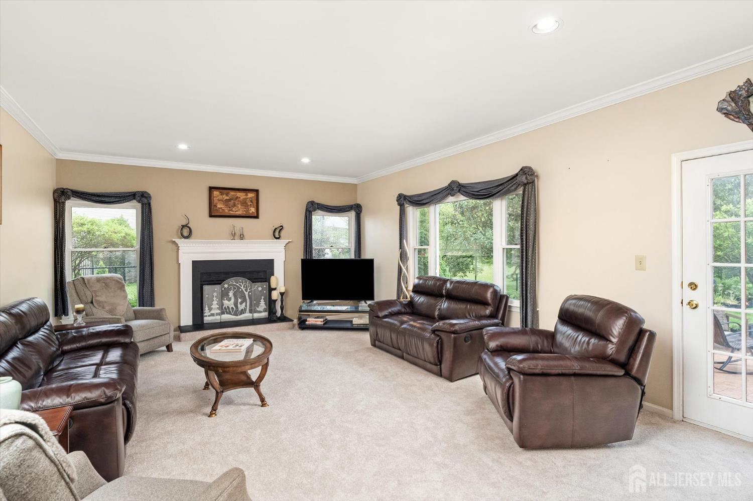 66 Kinglet Drive, Plainsboro, New Jersey image 9