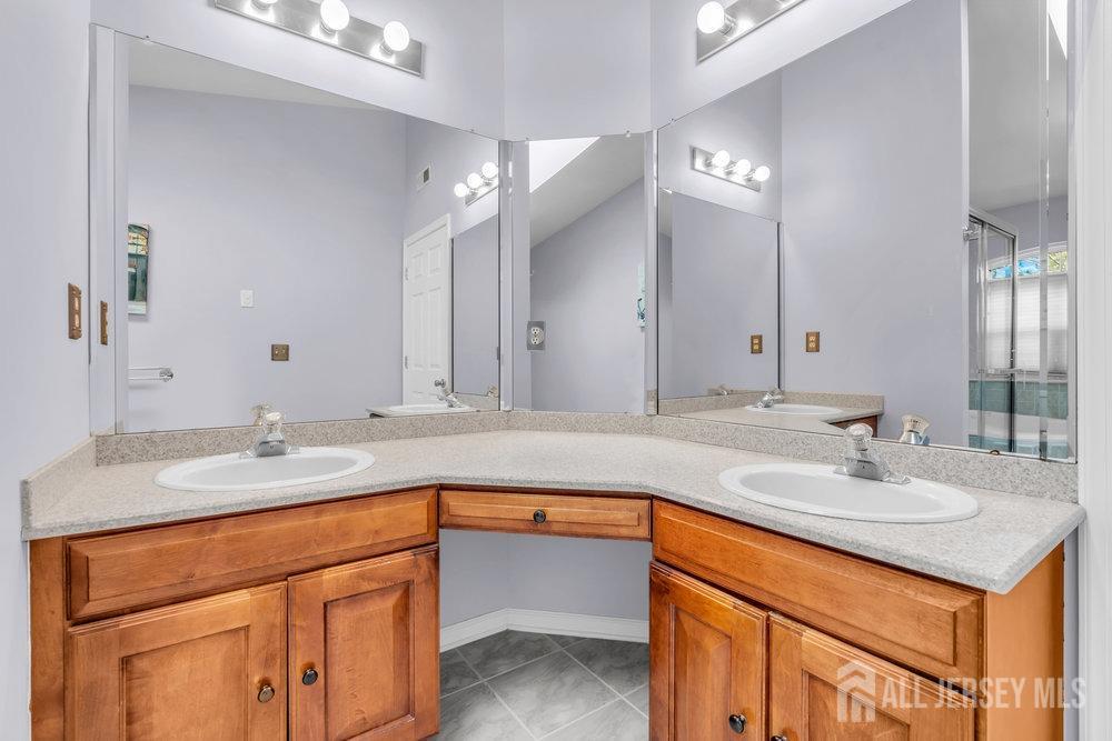 10 Chimney Court, Old Bridge, New Jersey image 15