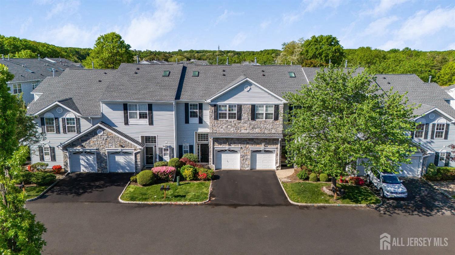 10 Chimney Court, Old Bridge, New Jersey image 1