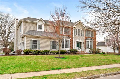 Homes For Sale - 4 Bergen Drive<br/> Middlesex County, Cranbury, NJ 08512