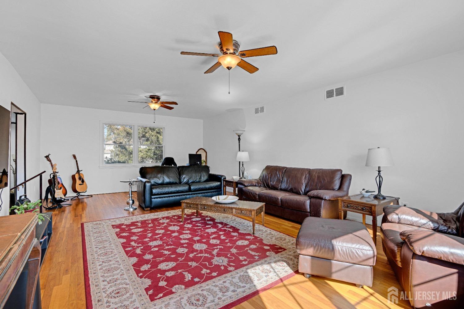 41 Dale Drive, Edison, New Jersey image 10