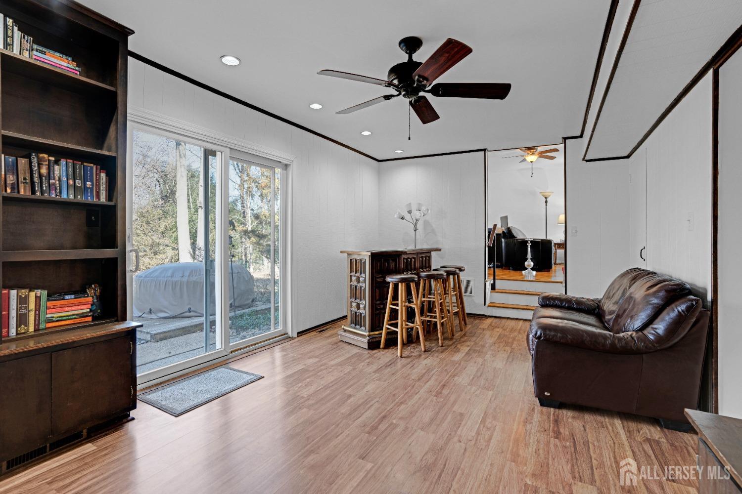 41 Dale Drive, Edison, New Jersey image 14