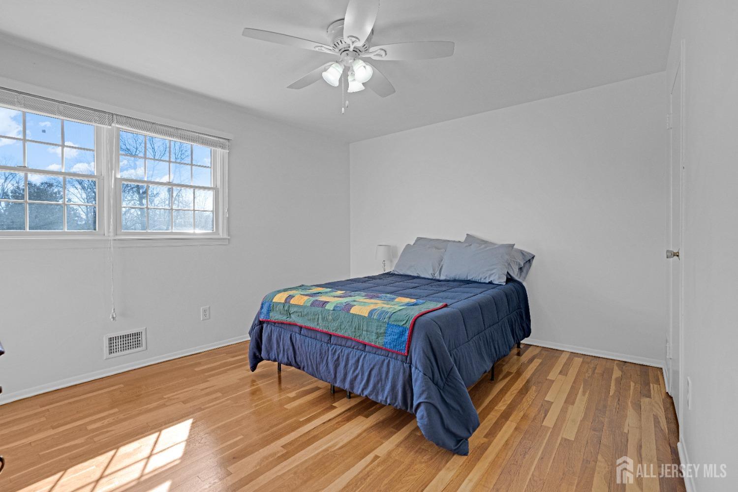 41 Dale Drive, Edison, New Jersey image 35