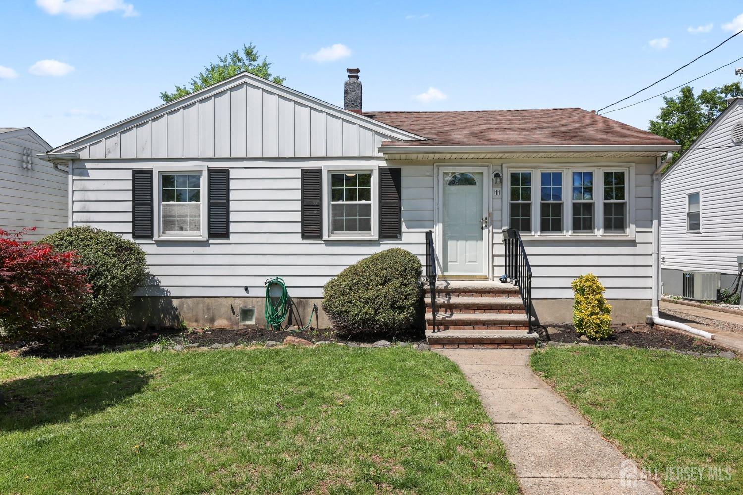 11 Oakwood Place, Carteret, New Jersey image 2