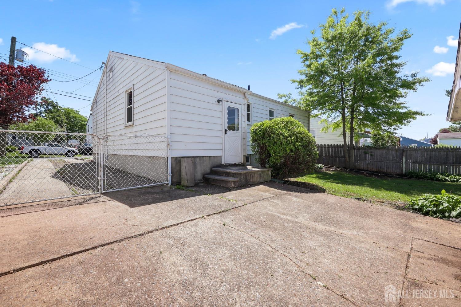 11 Oakwood Place, Carteret, New Jersey image 22