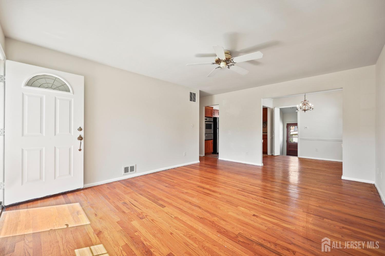 11 Oakwood Place, Carteret, New Jersey image 10