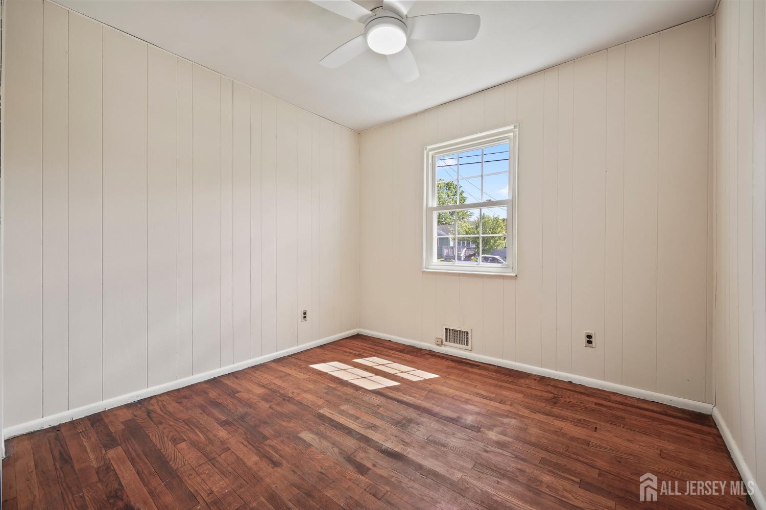 11 Oakwood Place, Carteret, New Jersey image 15