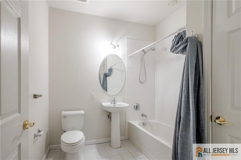 1410 Colts Circle, Lawrence, New Jersey image 15