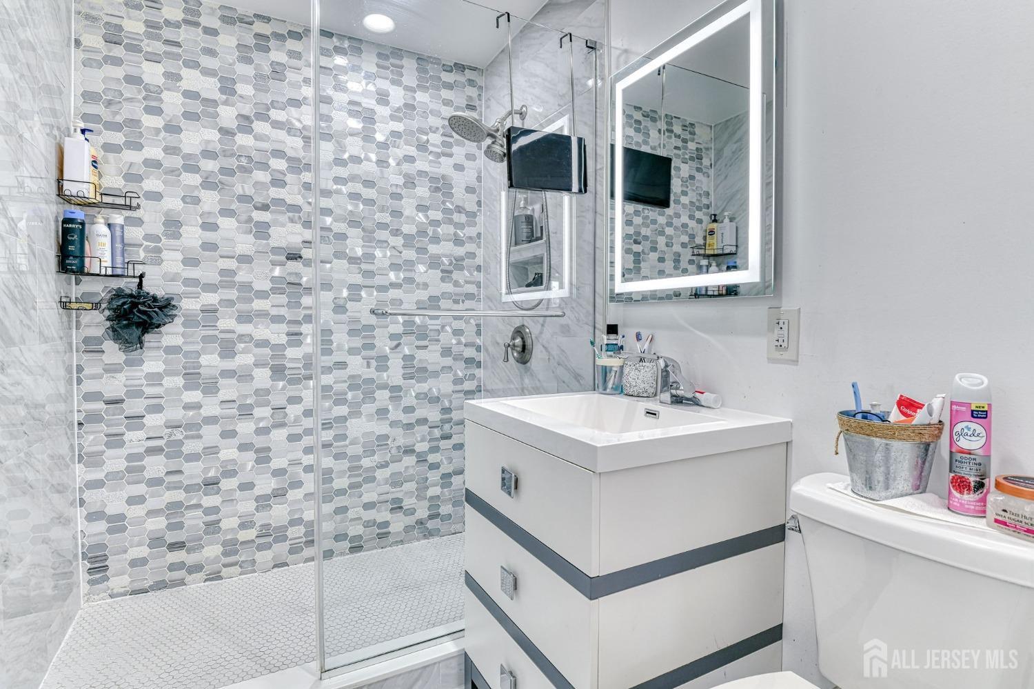 812 Prospect Avenue, North Brunswick, New Jersey image 35
