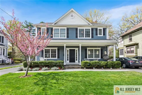 255 Walnut Street, Westfield, NJ 07090 - MLS#: 2561441M