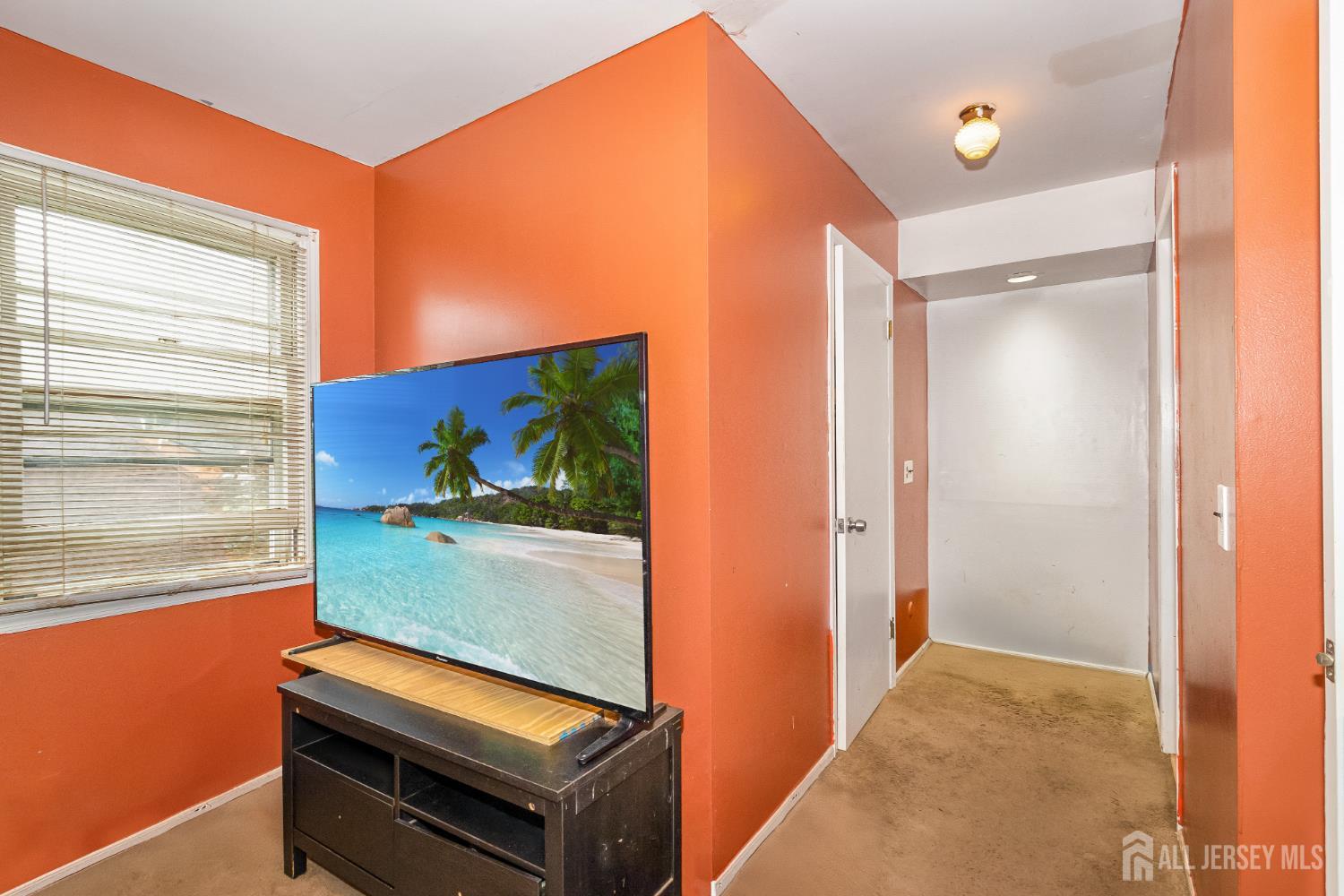 Orange, New Jersey 07050, United States, 4 Bedrooms Bedrooms, ,4 BathroomsBathrooms,Residential,Active,183505