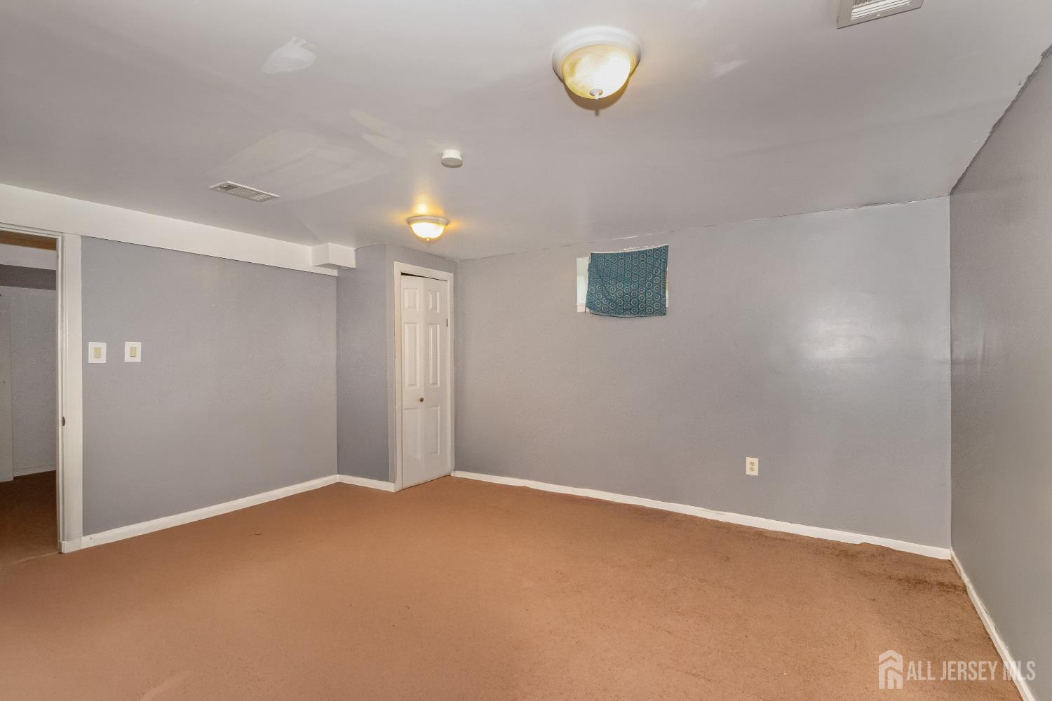 Orange, New Jersey 07050, United States, 4 Bedrooms Bedrooms, ,4 BathroomsBathrooms,Residential,Active,183505