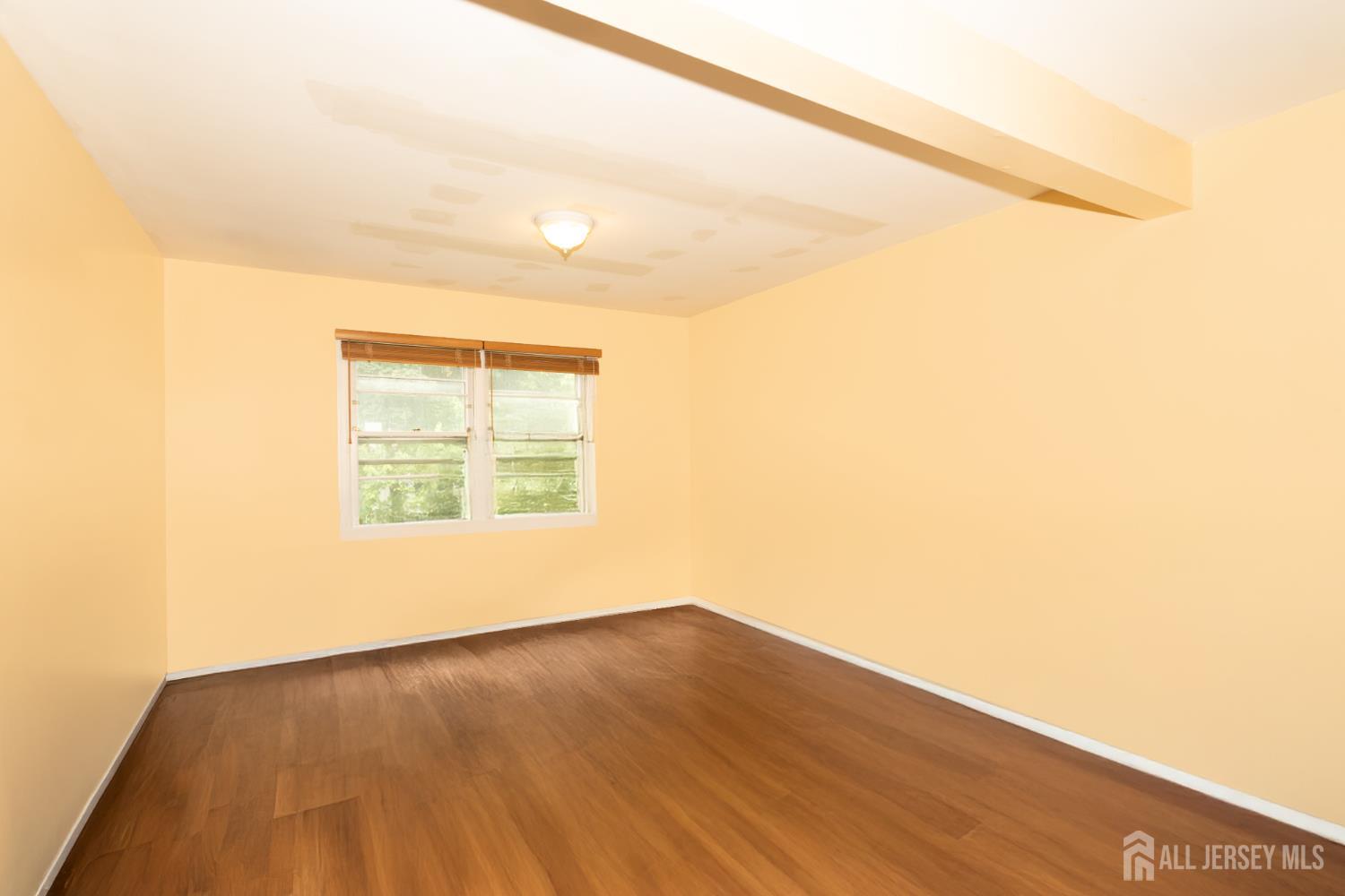 Orange, New Jersey 07050, United States, 4 Bedrooms Bedrooms, ,4 BathroomsBathrooms,Residential,Active,183505