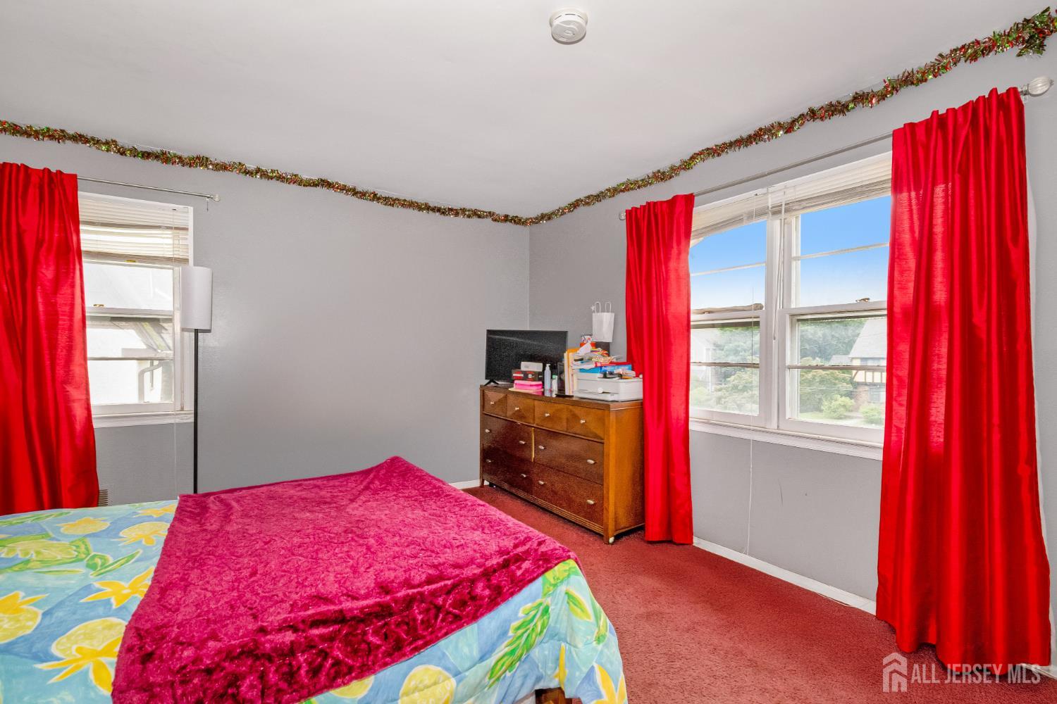 Orange, New Jersey 07050, United States, 4 Bedrooms Bedrooms, ,4 BathroomsBathrooms,Residential,Active,183505