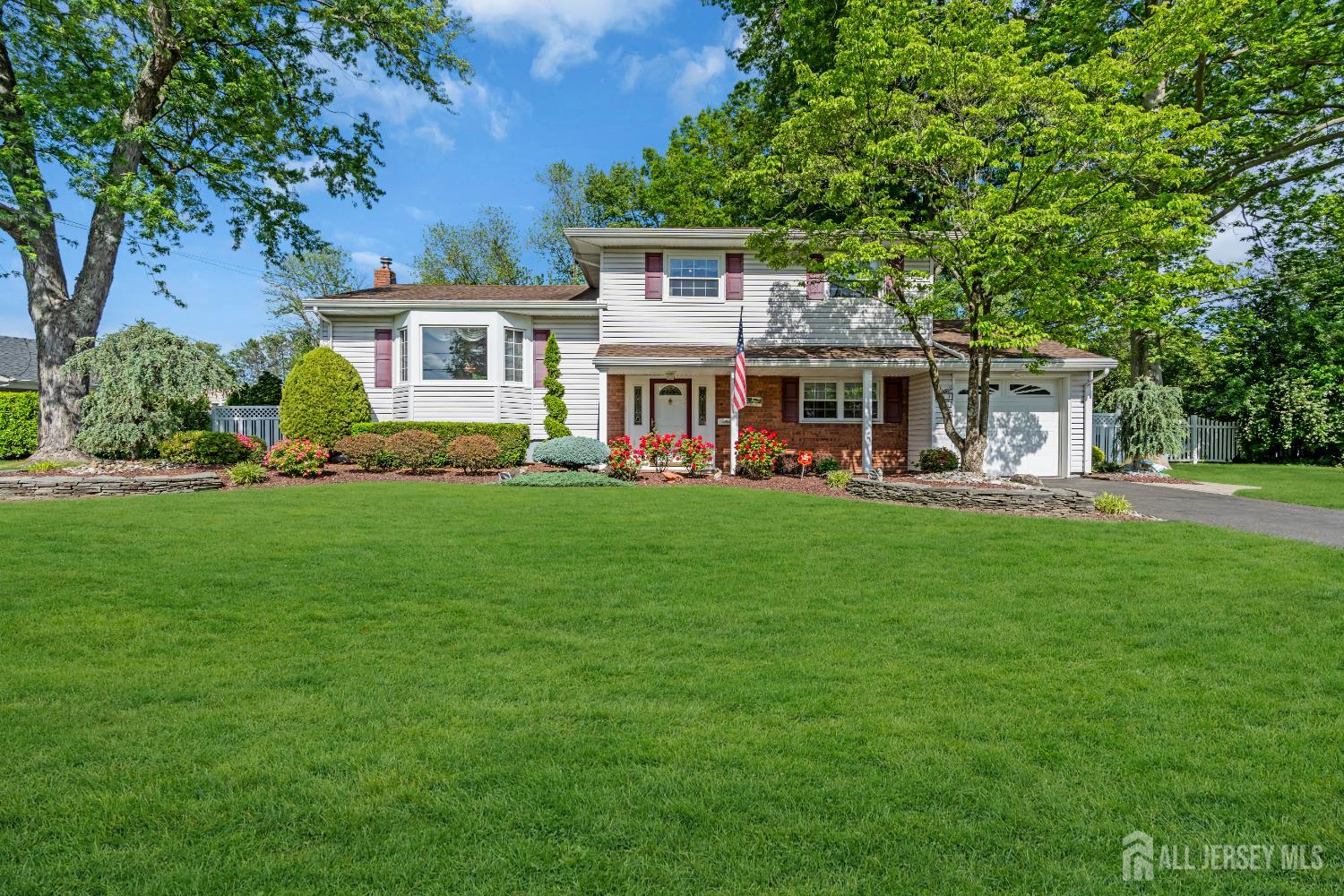 11 Diana Court, East Brunswick, New Jersey image 1