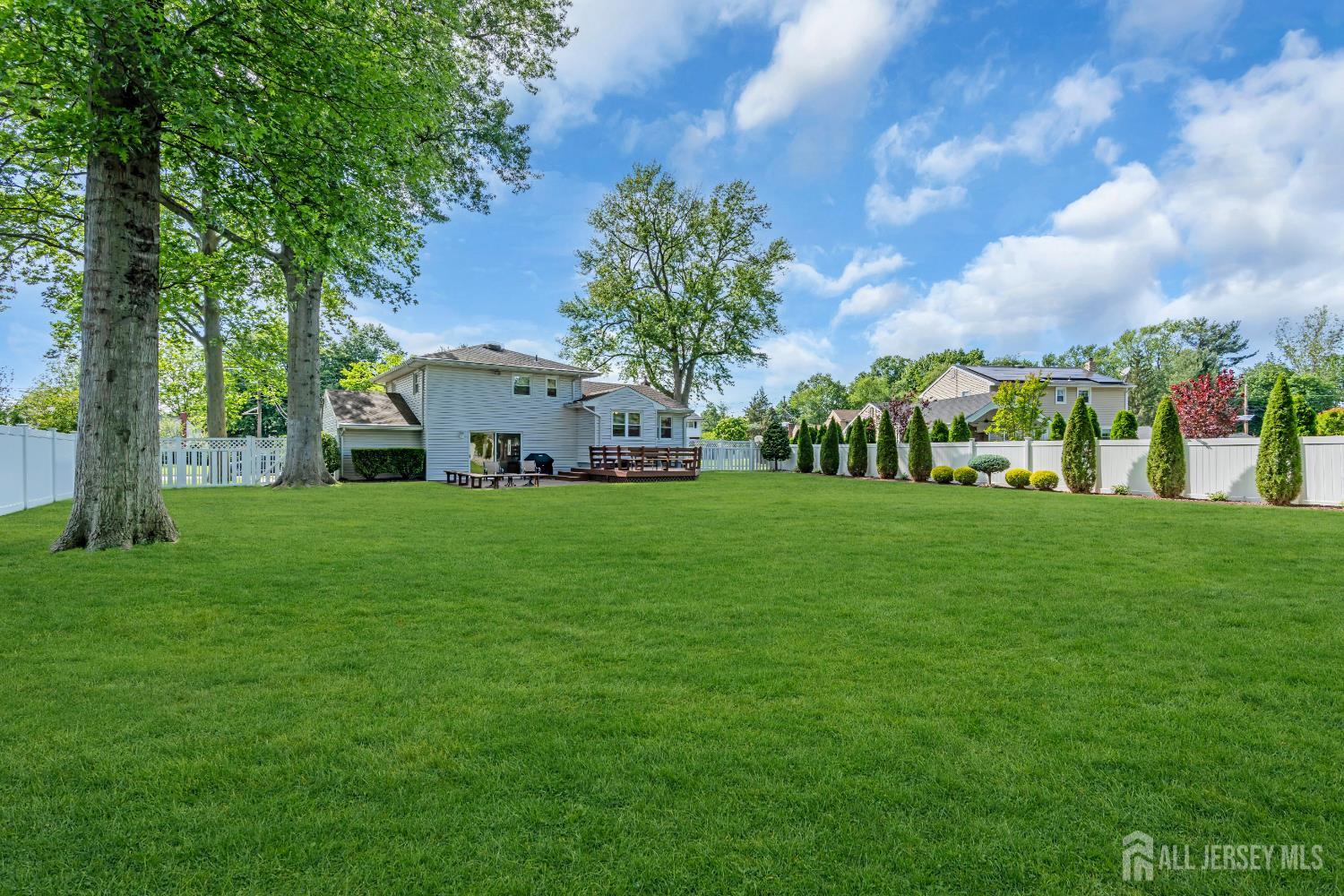 11 Diana Court, East Brunswick, New Jersey image 3