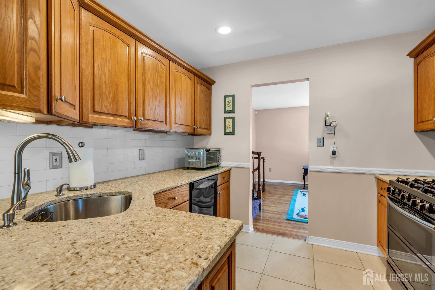 11 Diana Court, East Brunswick, New Jersey image 17