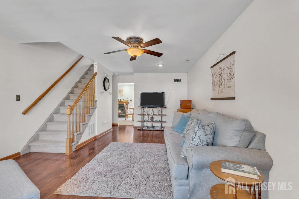 13 Harmony Way, Sayreville, New Jersey image 3