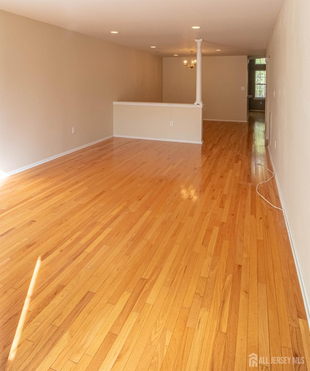 71 Pennsbury Way, East Brunswick, New Jersey image 2