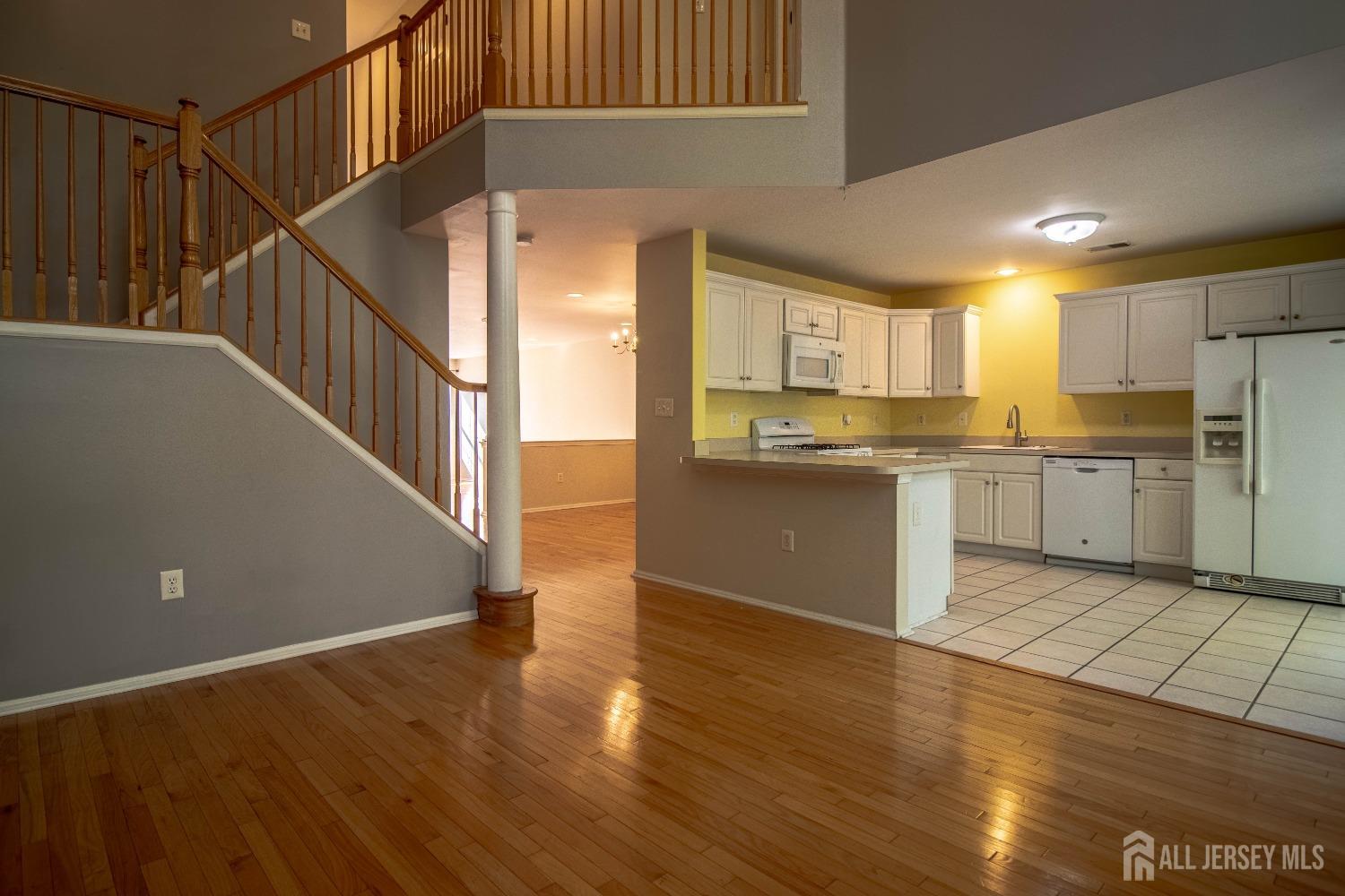 71 Pennsbury Way, East Brunswick, New Jersey image 8