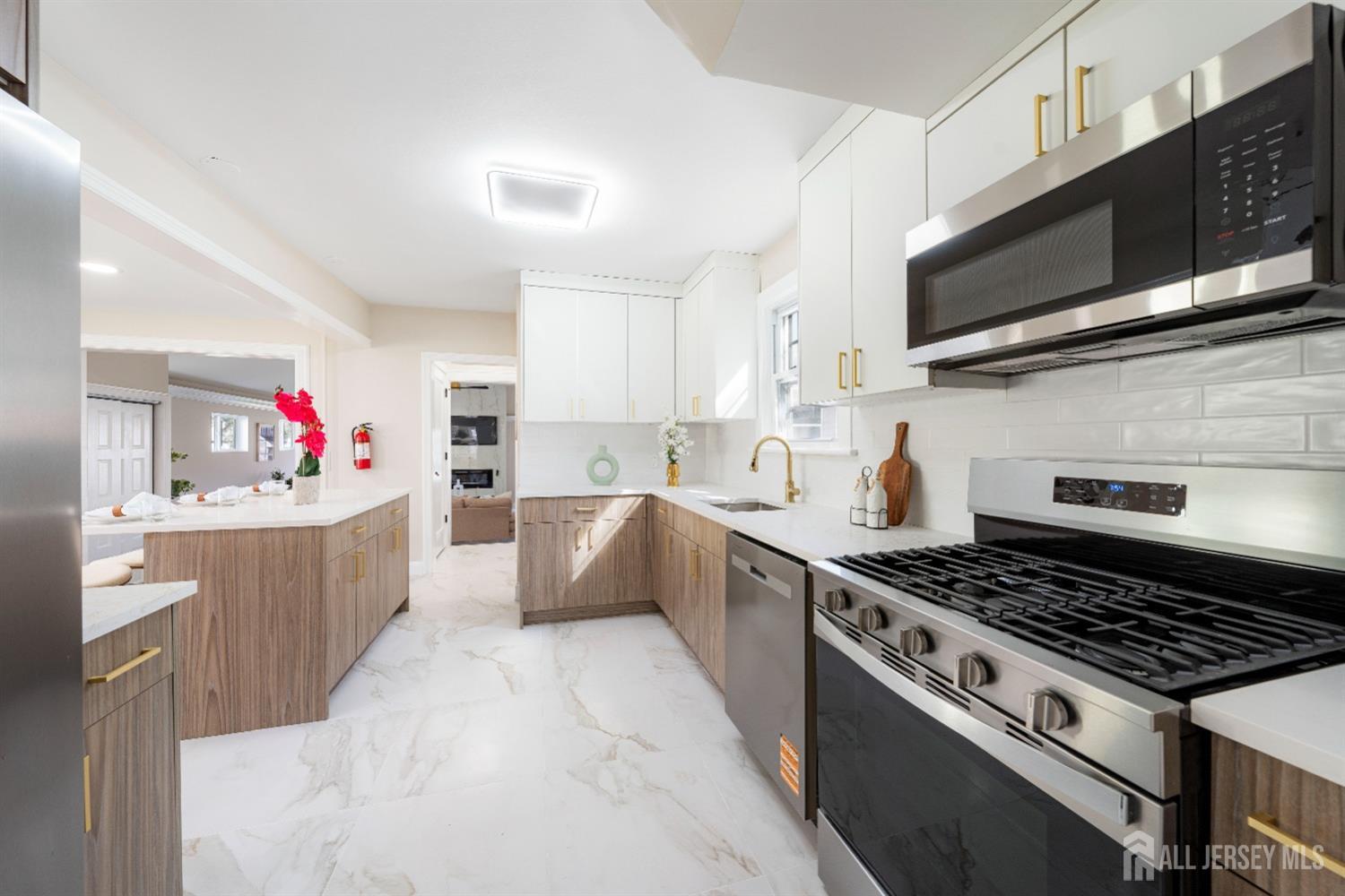 536 Spruce Avenue, Garwood, New Jersey image 9