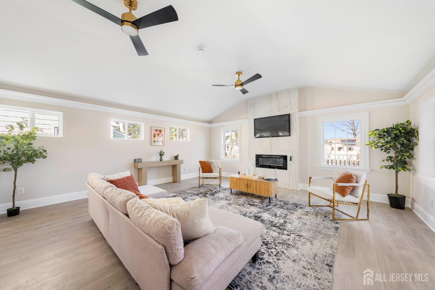 536 Spruce Avenue, Garwood, New Jersey image 2