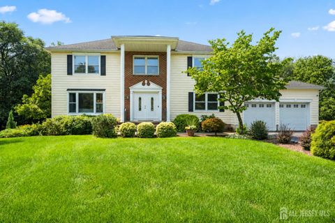 Homes For Sale - 24 Van Hise Court<br/> East Brunswick, NJ 08816