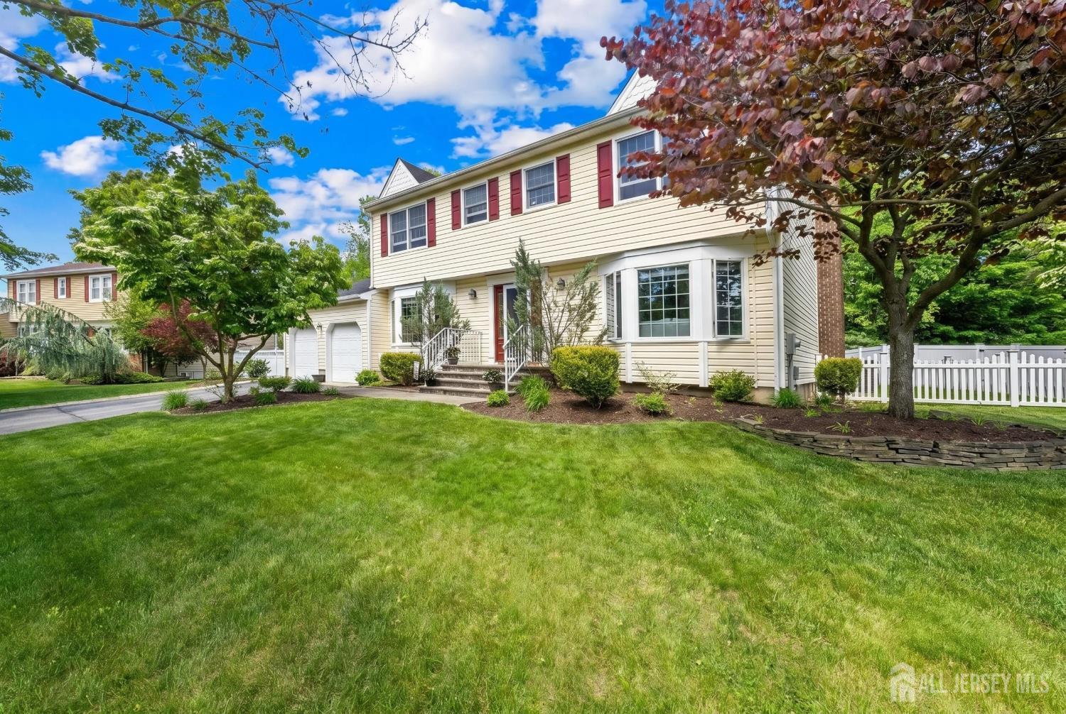 23 Rochelle Drive