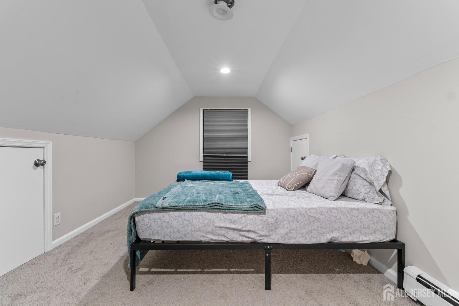 391 Prospect Avenue, Avenel, New Jersey image 13