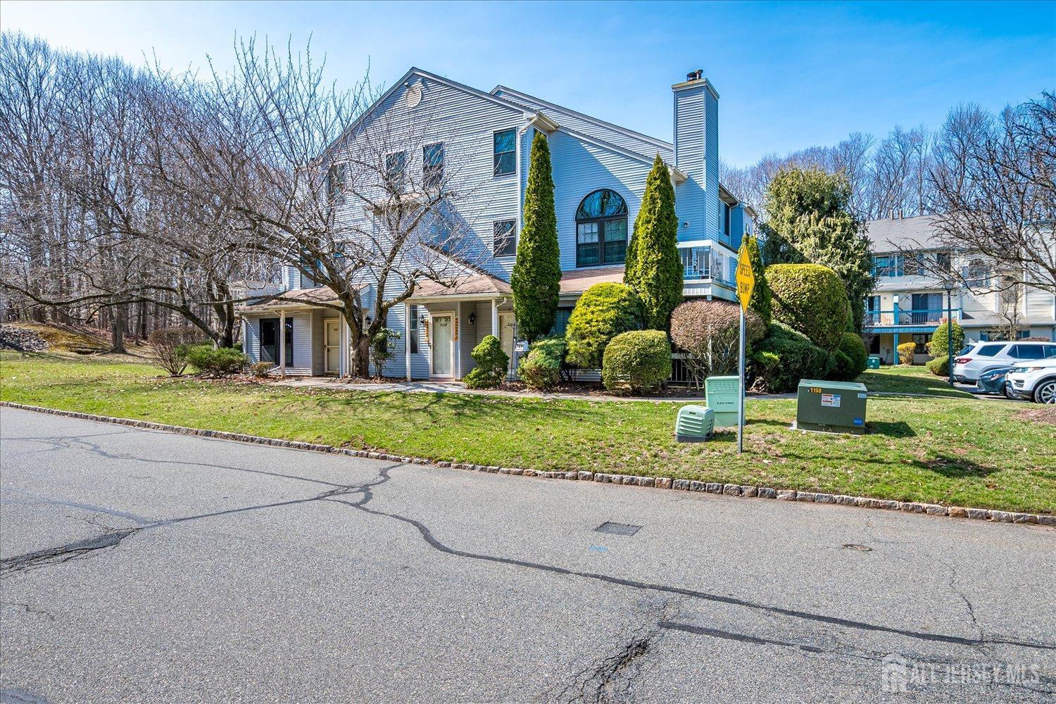 5204 Stonehedge Road, Edison, New Jersey image 3