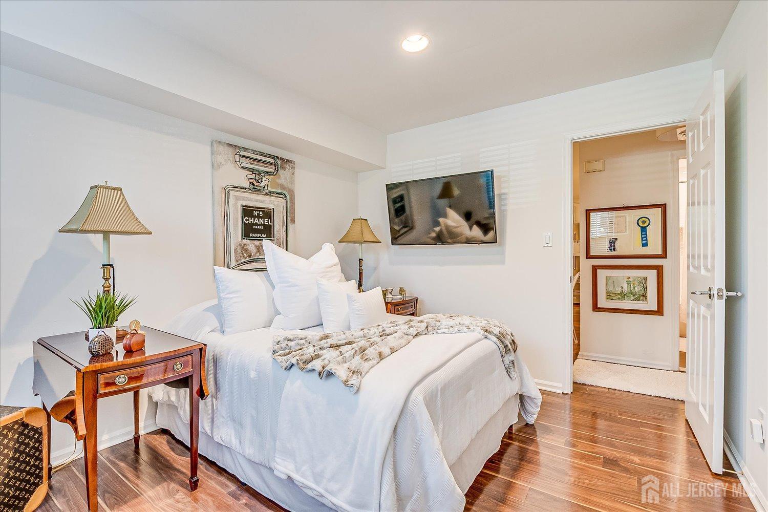 5204 Stonehedge Road, Edison, New Jersey image 34