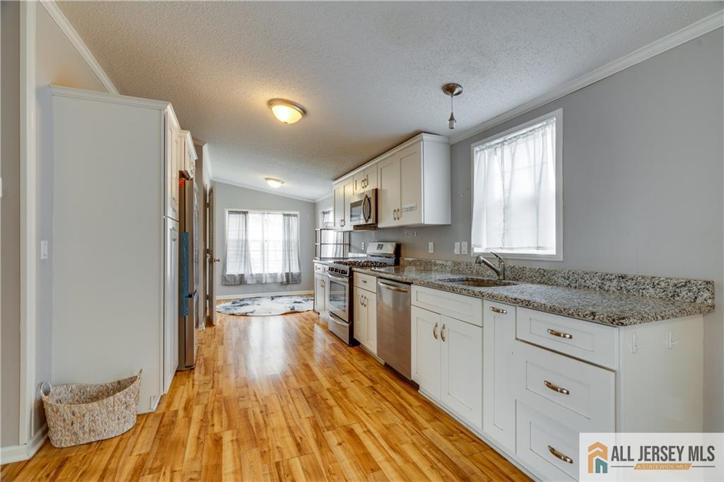 14 Dickens Road, North Brunswick, New Jersey image 8