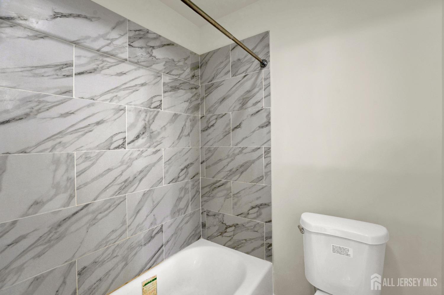 11 Davon Lane, Hamburg, New Jersey image 26