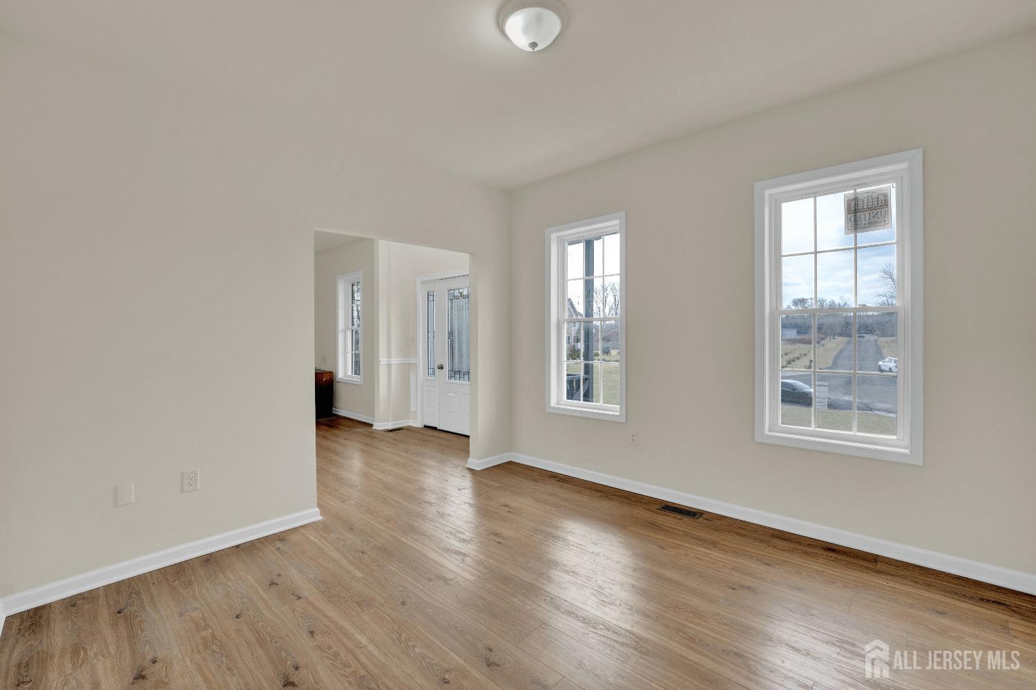 11 Davon Lane, Hamburg, New Jersey image 8