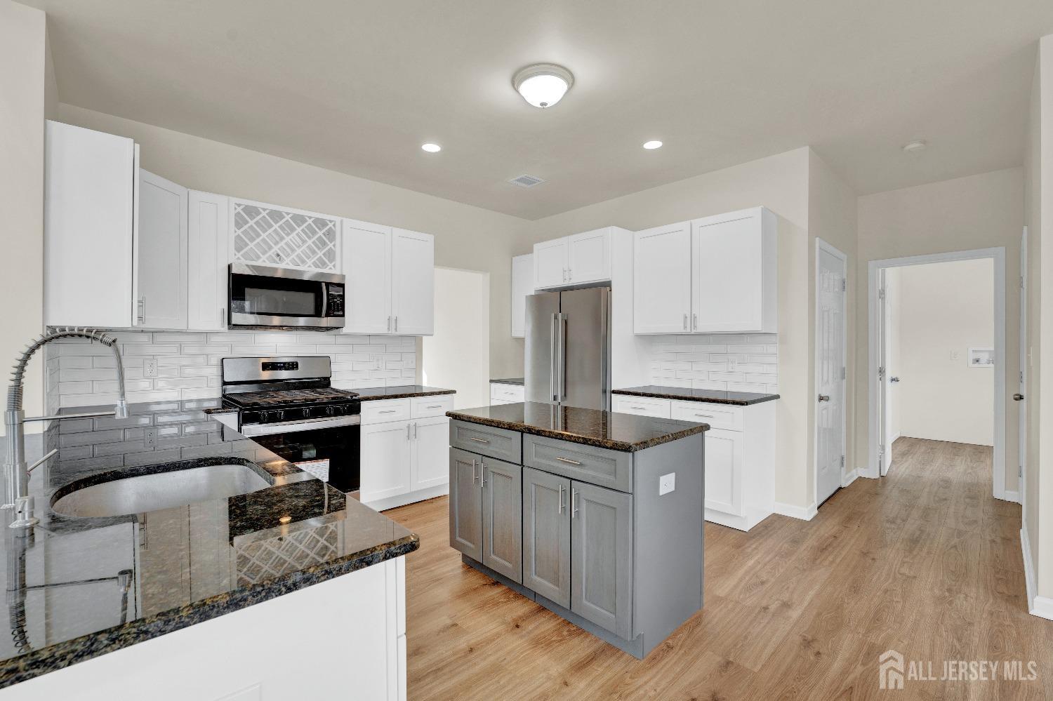 11 Davon Lane, Hamburg, New Jersey image 12