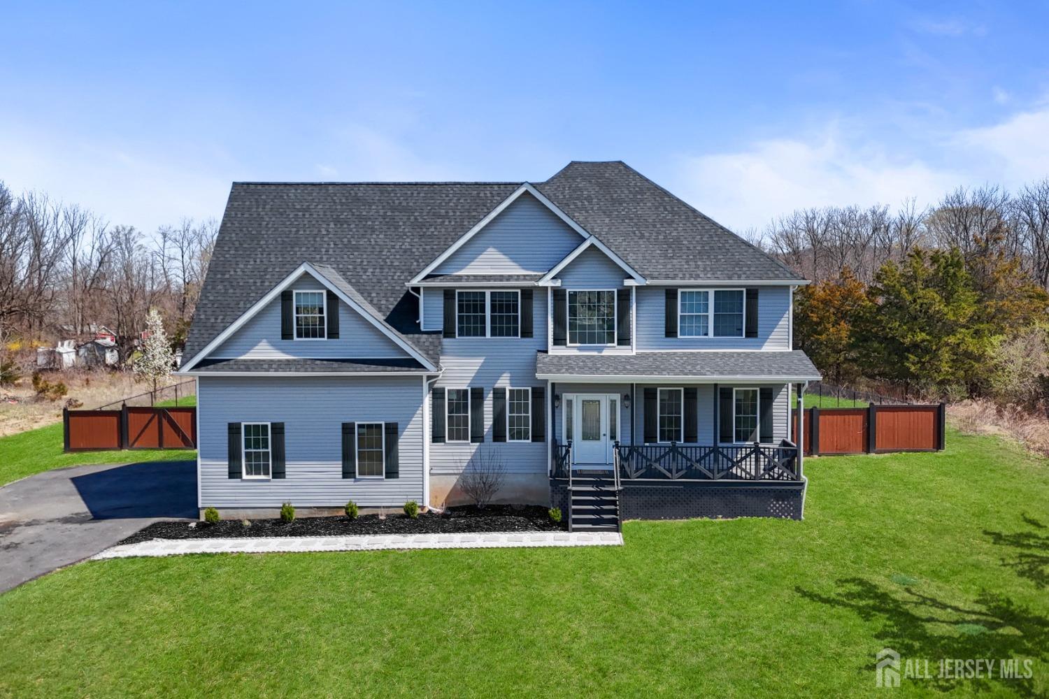 11 Davon Lane, Hamburg, New Jersey image 1