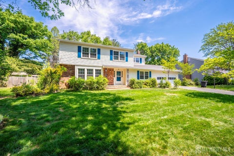 Homes For Sale - 18 Parker Road<br/> Plainsboro, NJ 08536