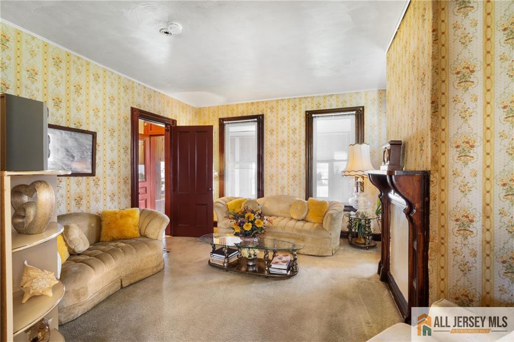 689 Springdale Avenue, East Orange, New Jersey image 4