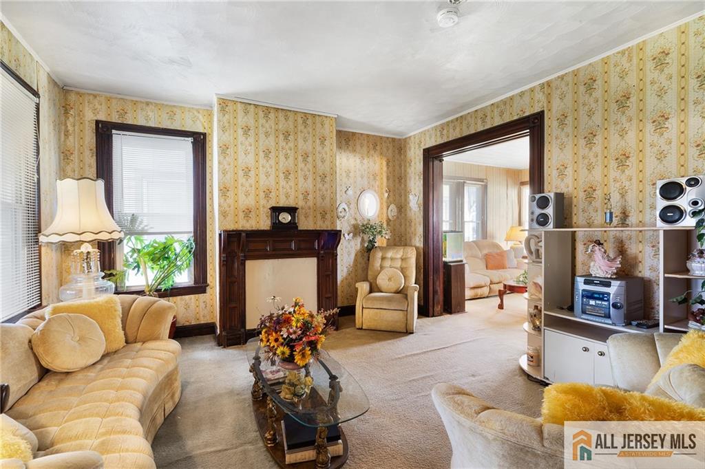 689 Springdale Avenue, East Orange, New Jersey image 3