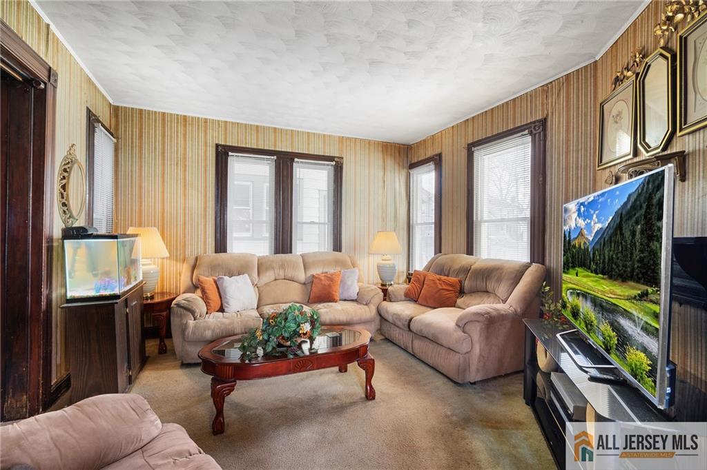 689 Springdale Avenue, East Orange, New Jersey image 6